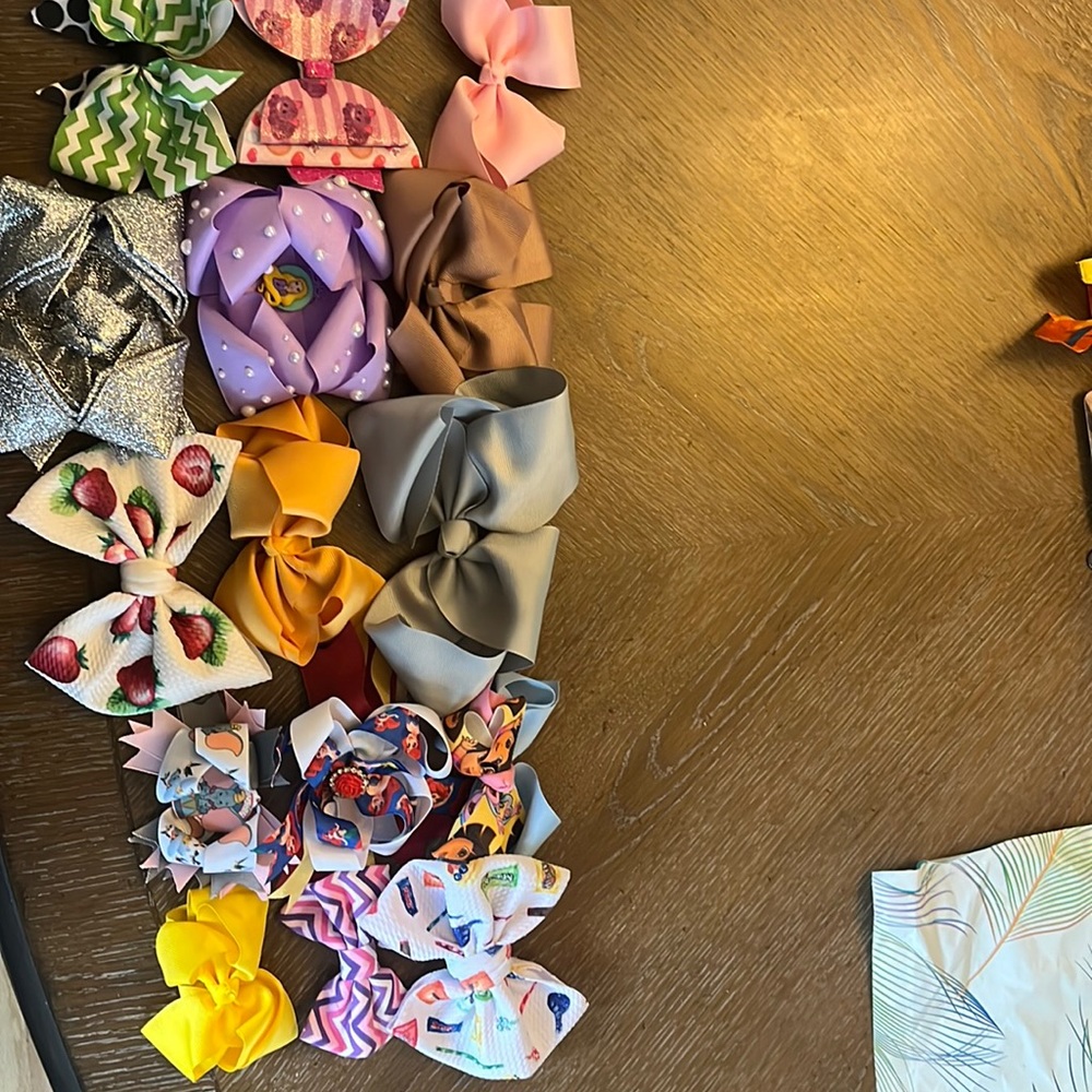 Hair bows